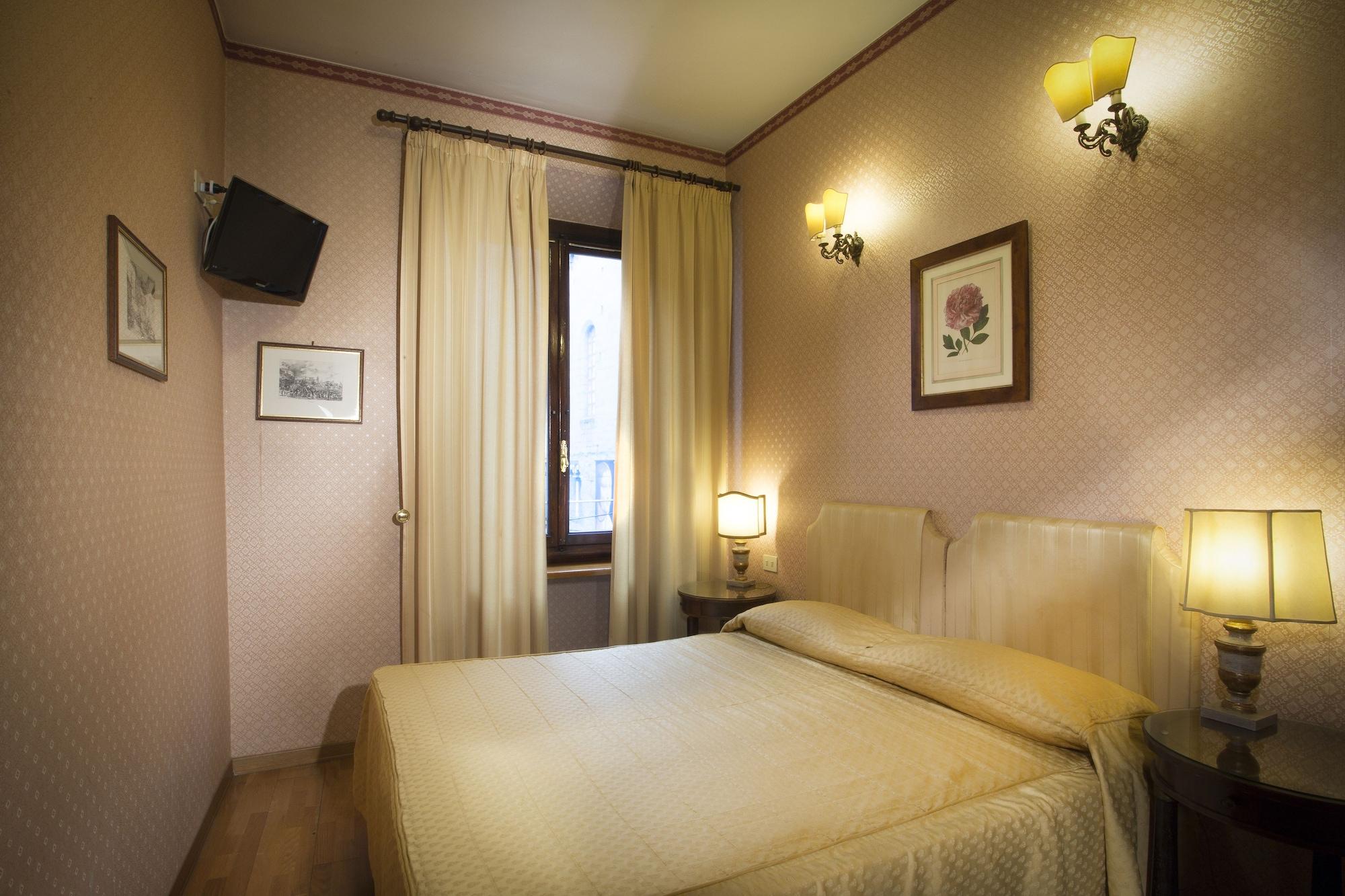 Hotel Hermitage Florence Exterior photo
